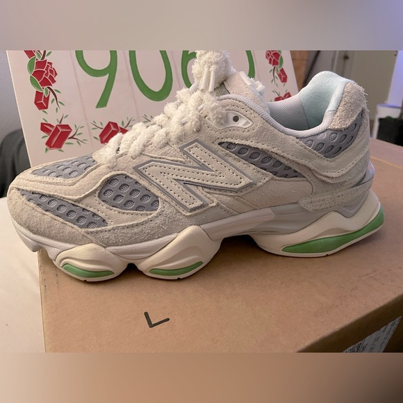 New Balance Other - New balance 9060